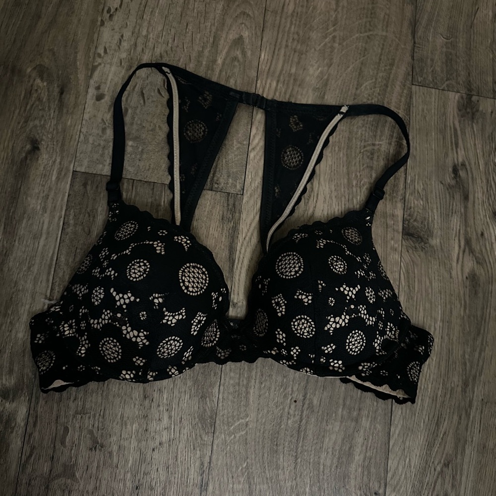 Aerie Black and Cream Lace push up Bra